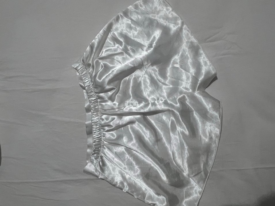 İnce Askılı Beyaz Mini Saten Pijama Takımı - Görsel 3