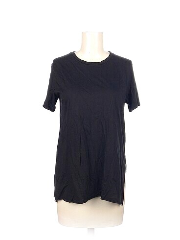 PreLoved T-shirt %70 İndirimli.
