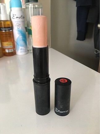 Flormar Flormar kapatıcı make-up stick fondöten