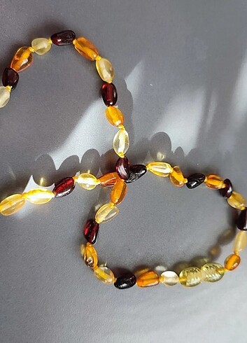 Tasarımcı Kehribar bebek kolyesi
