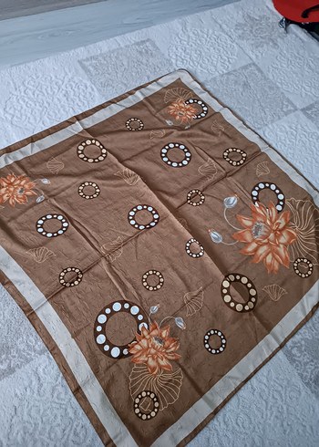 Kahverengi Çiçek Desenli Kadın Fular toplu fiyat - Görsel 2