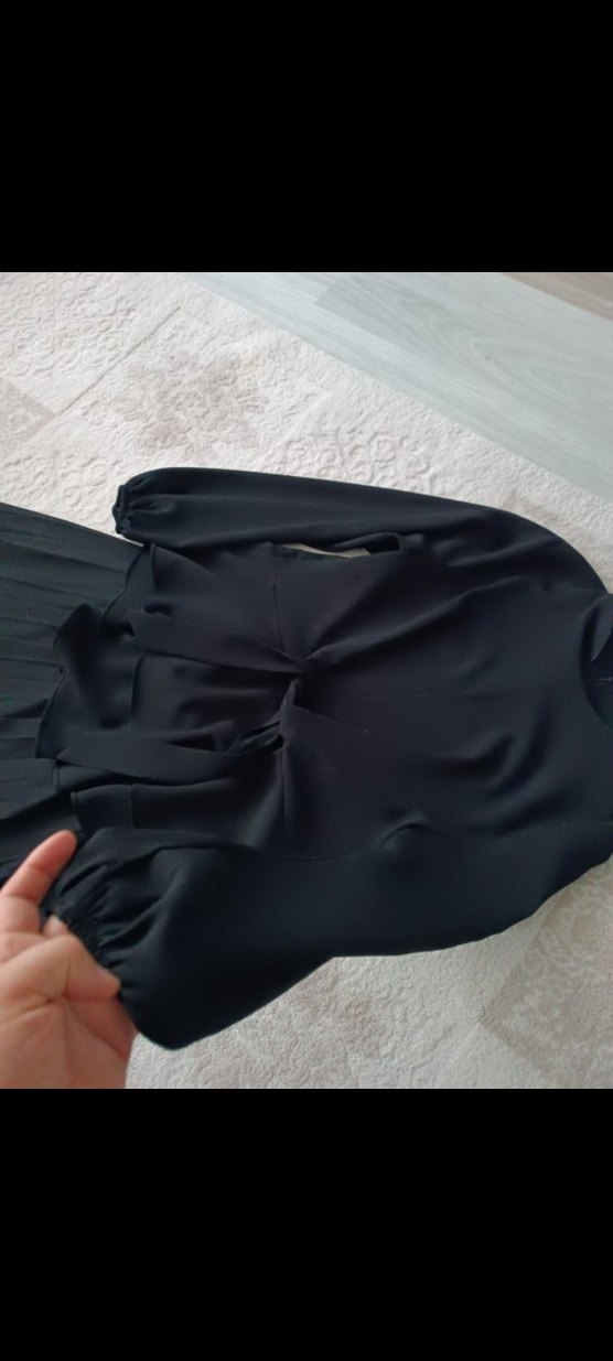 Düğmeli Siyah Mini Uzun Kollu Bluz - Görsel 4