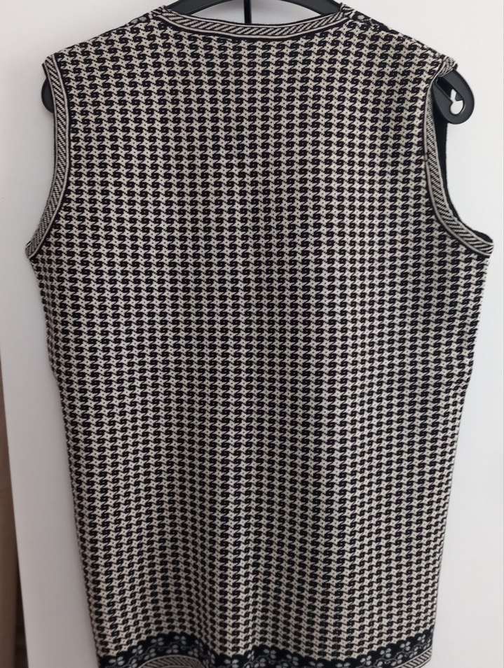 Siyah  Desenli Kadın Yelek - Görsel 2