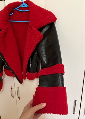Kırmızı Kürklü Deri Mini Ceket - Görsel 3