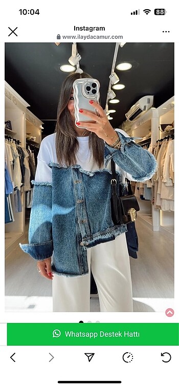 Beyaz Jean Detaylı Düğmeli Sweat