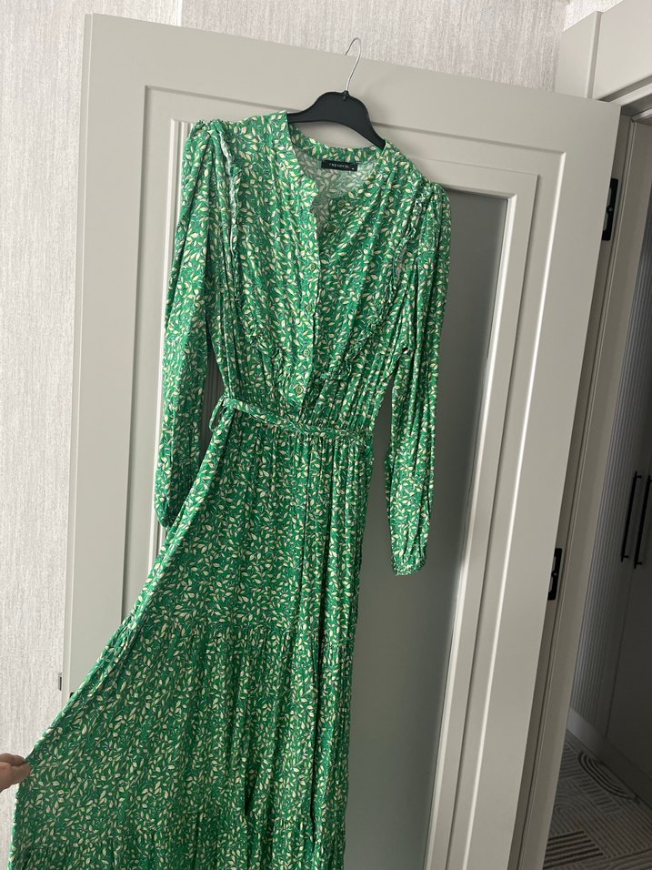 Tremdyolmilla yeşil V Yakalı Uzun Bohem Elbise - Görsel 3