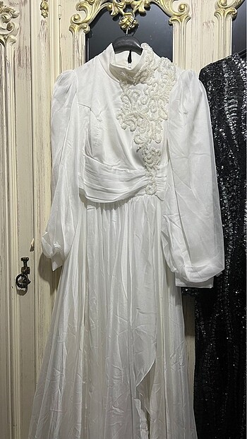 m Beden Beyaz İşlemeli Elbise