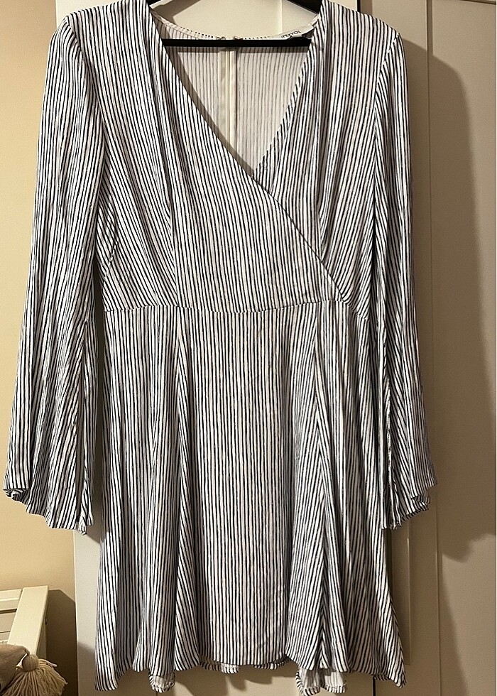 İpekyol çizgili elbise - Görsel 2