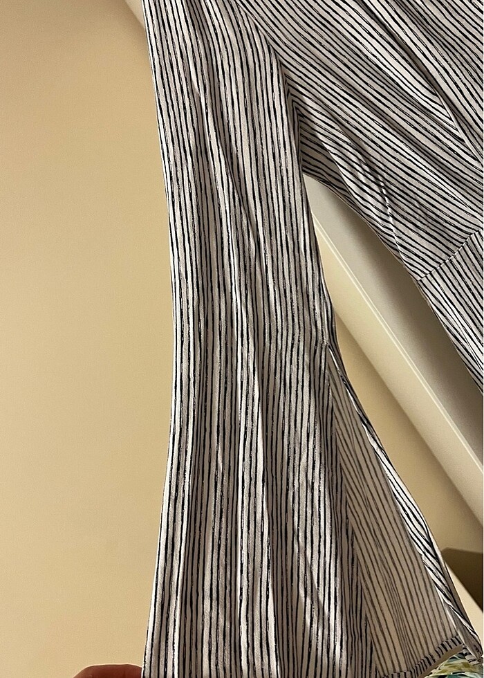 İpekyol çizgili elbise - Görsel 4