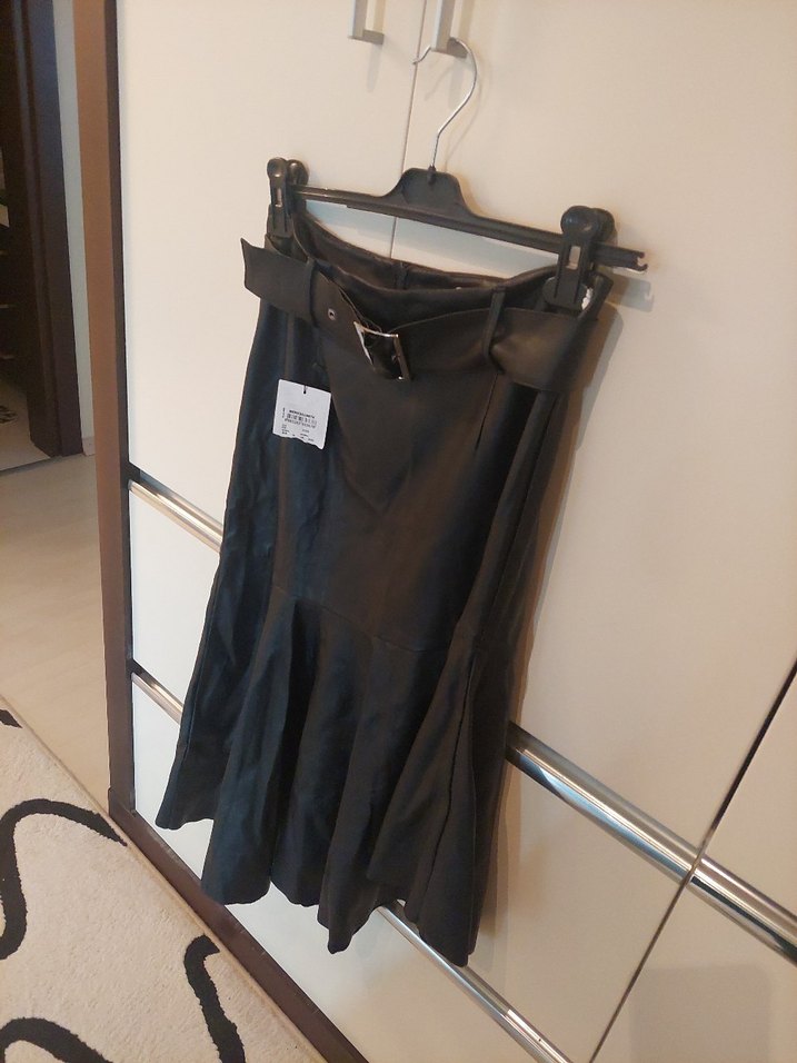 Kemerli Siyah Midi Deri Etek etiketli - Görsel 3