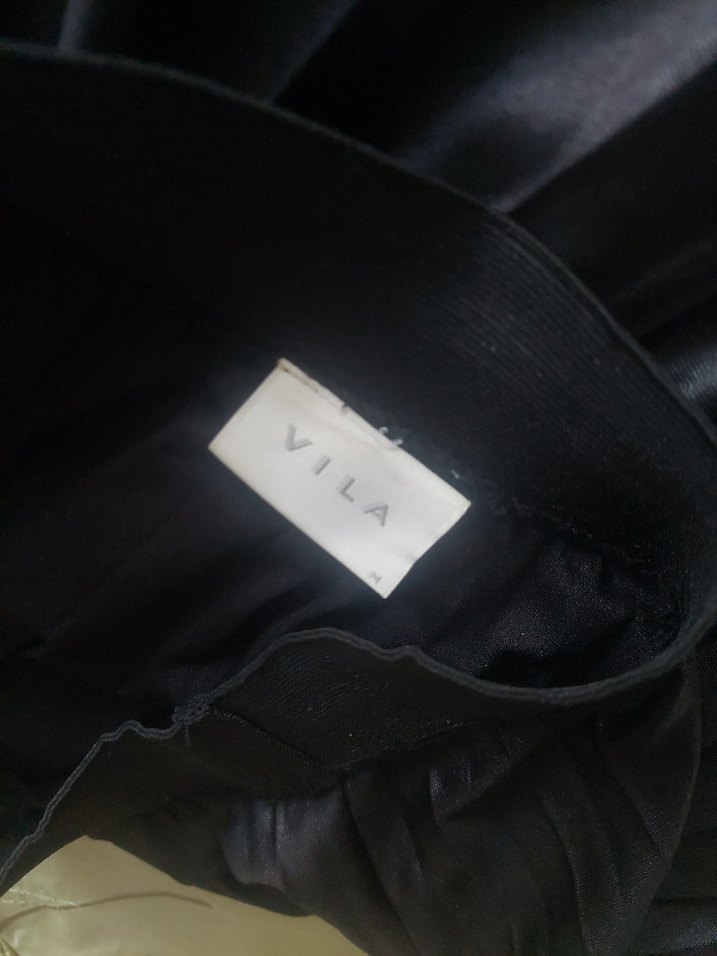 Siyah Parlak Pileli Uzun Etek - Görsel 5