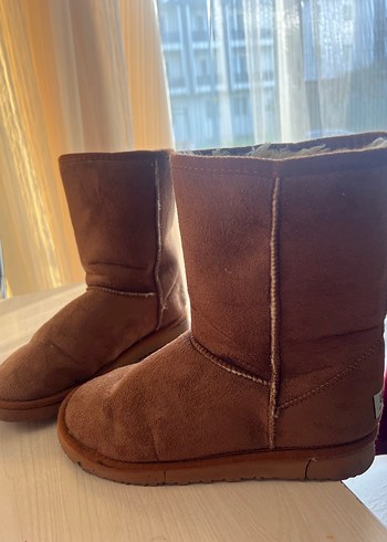 Kahverengi Süet Kadın Botları UGG - Görsel 4