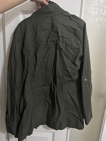 Haki Kadın Trençkot - Görsel 3