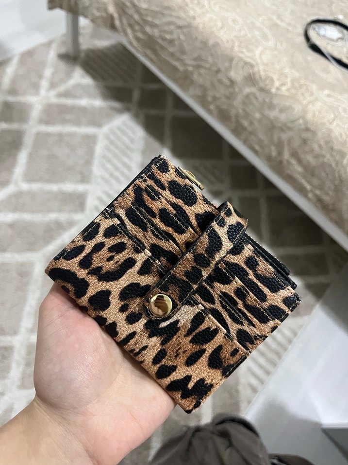 Kahverengi Leopar Desenli Kadın Deri Cüzdan - Görsel 4