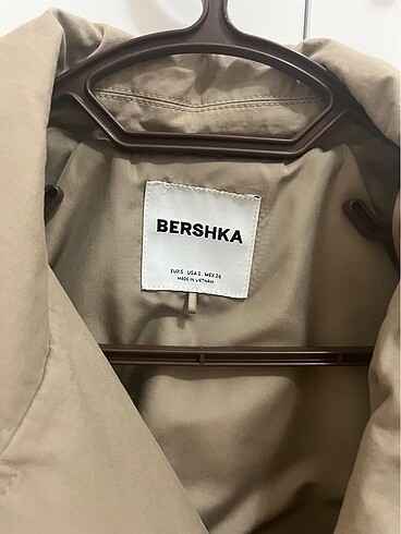 s Beden Bershka Sıfır Kısa Trençkot
