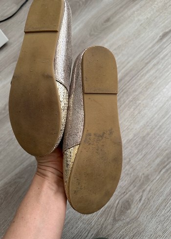 Kız Çocuk gold pullu Fiyonklu Babet - Görsel 3