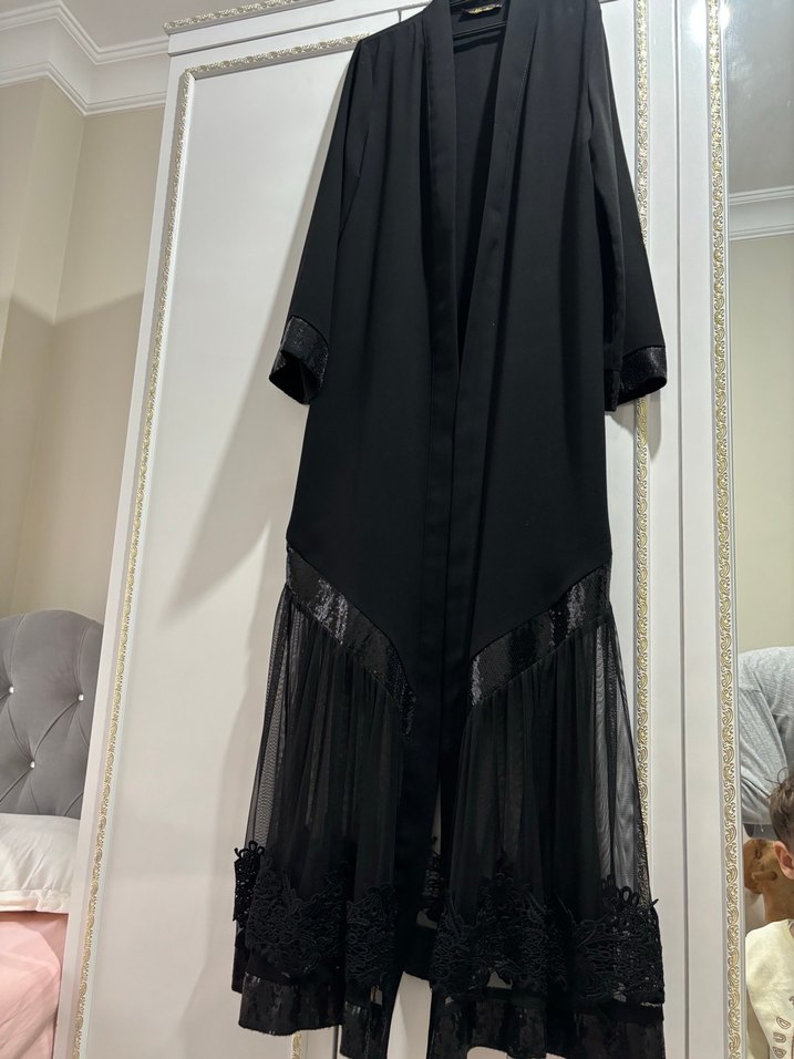 Siyah dantelli payetli abaya - Görsel 2