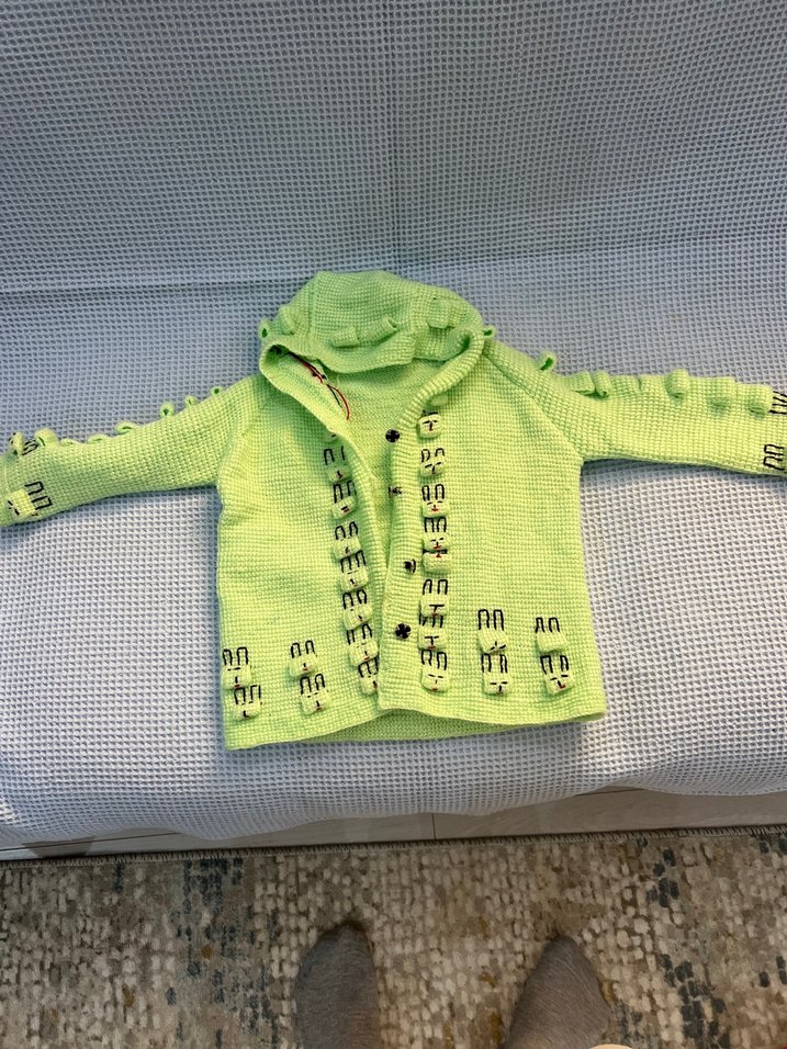 Yeşil Kapüşonlu Triko çocuk Ceketi - Görsel 2
