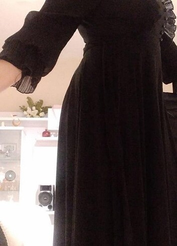 44 Beden siyah Renk Harika şifon elbise 