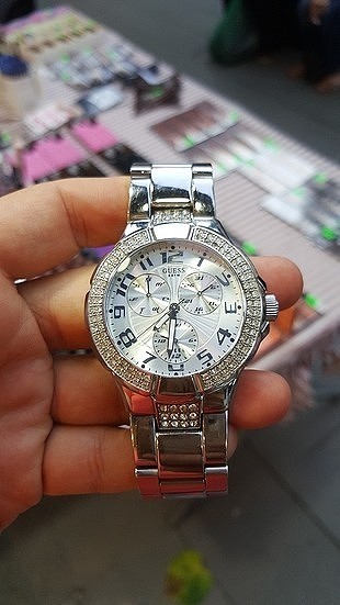Guess saat