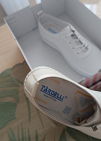 Vans Beyaz Elastik Bağcıklı Kadın Spor Ayakkabı