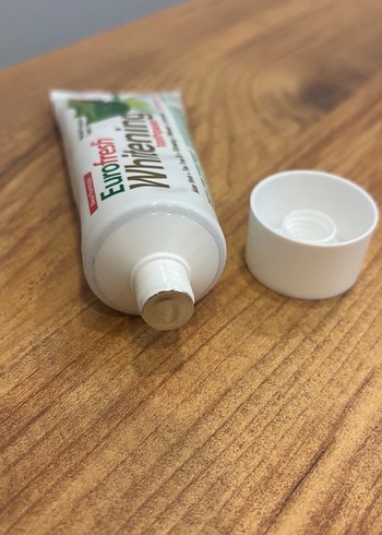 Eurofresh Beyazlatıcı Diş Macunu - Görsel 2