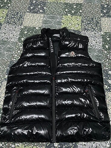 Moncler yelek