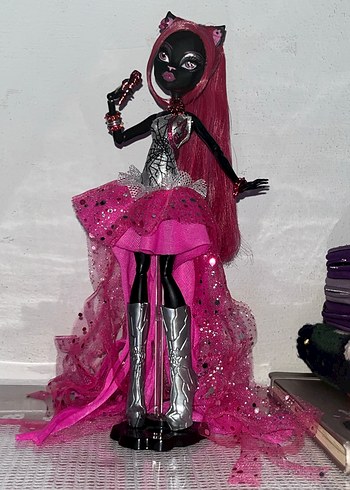 Monster High catty noir basic