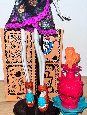 Monster High skelita calaveras