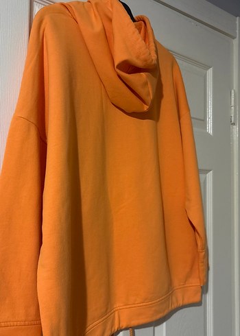 Turuncu Kapüşonlu Rahat Kadın Sweatshirt - Görsel 4