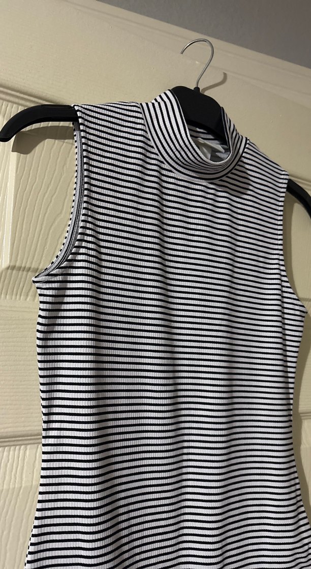 Yüksek Yakalı Çizgili Kolsuz Body - Görsel 2