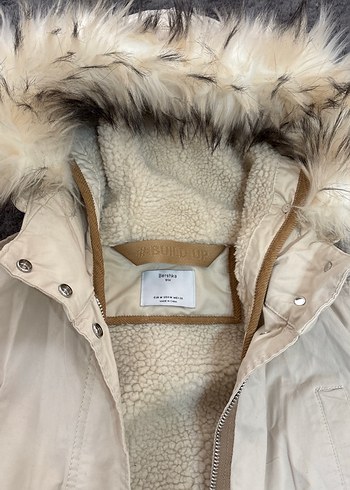 Bershka Kadın Beyaz Peluş Detaylı Midi Mont - Görsel 4