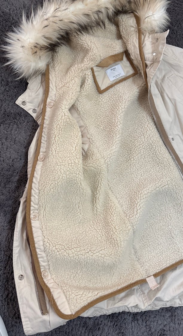 Bershka Kadın Beyaz Peluş Detaylı Midi Mont - Görsel 5