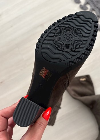 Koyu haki yeşili  Süet Kadın Diz Boyu Bot - Görsel 2