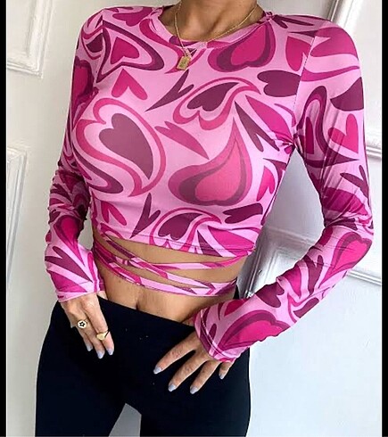 Pembe kalplı ipli crop