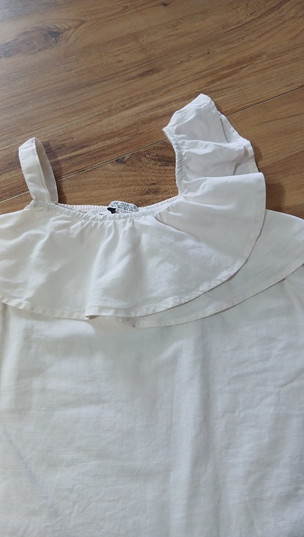 Kız Çocuk Beyaz Keten Fırfırlı Bluz - Görsel 2