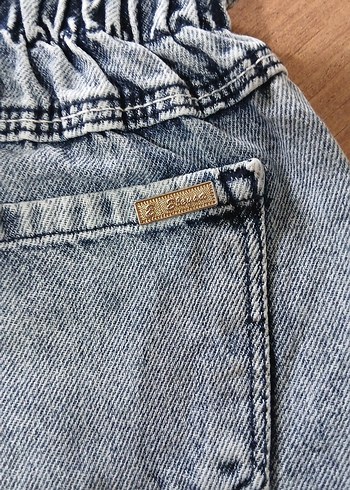 Düğmeli Loose Fit Mini Denim Şort - Görsel 5