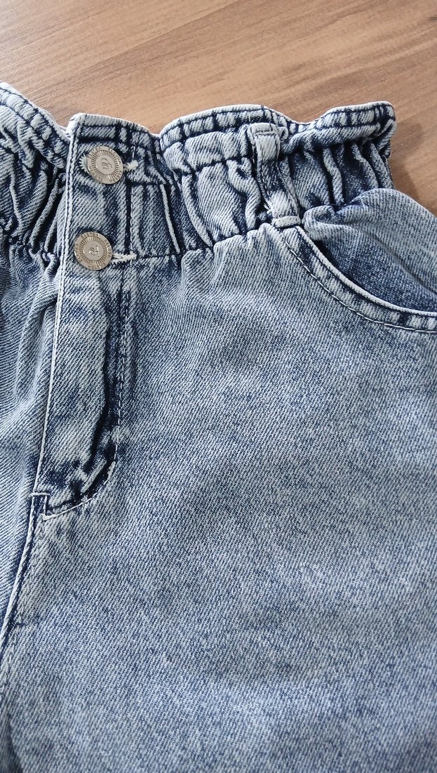 Düğmeli Loose Fit Mini Denim Şort - Görsel 2