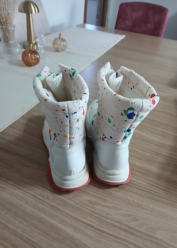 Renkli Baskılı Kız Çocuk Botları - Görsel 3