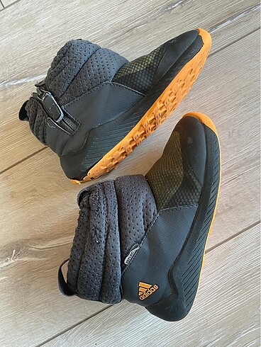 Adidas bot