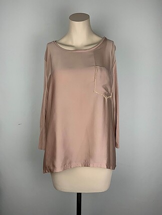 Zara Bluz %70 İndirimli.