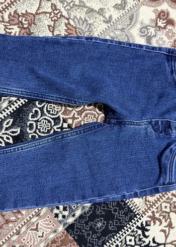 H&M Koyu Mavi Dar Kesim Denim Jean