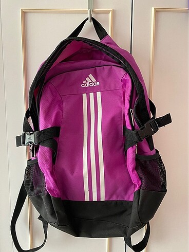 Adidas sırt çantası