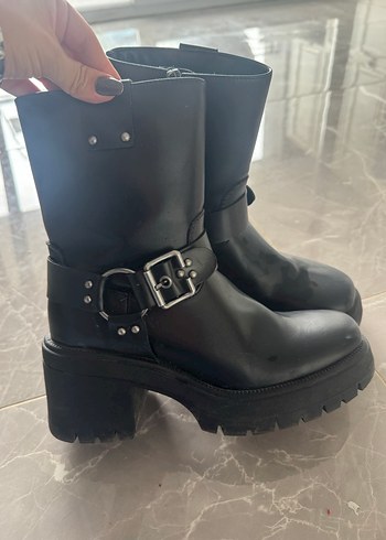 Tokalı Siyah Deri Goth Botlar - Görsel 6