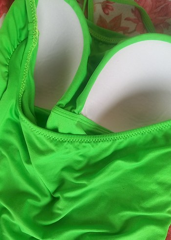 Yeşil İnce Askılı Kadın Mayo - Görsel 2