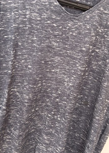 Gri V Yaka Keten Erkek Tişört - Görsel 2