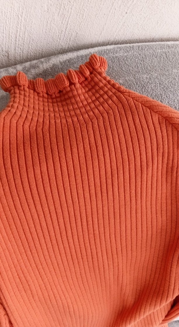 Turuncu Boğazlı Kadın Triko Kazak - Görsel 2