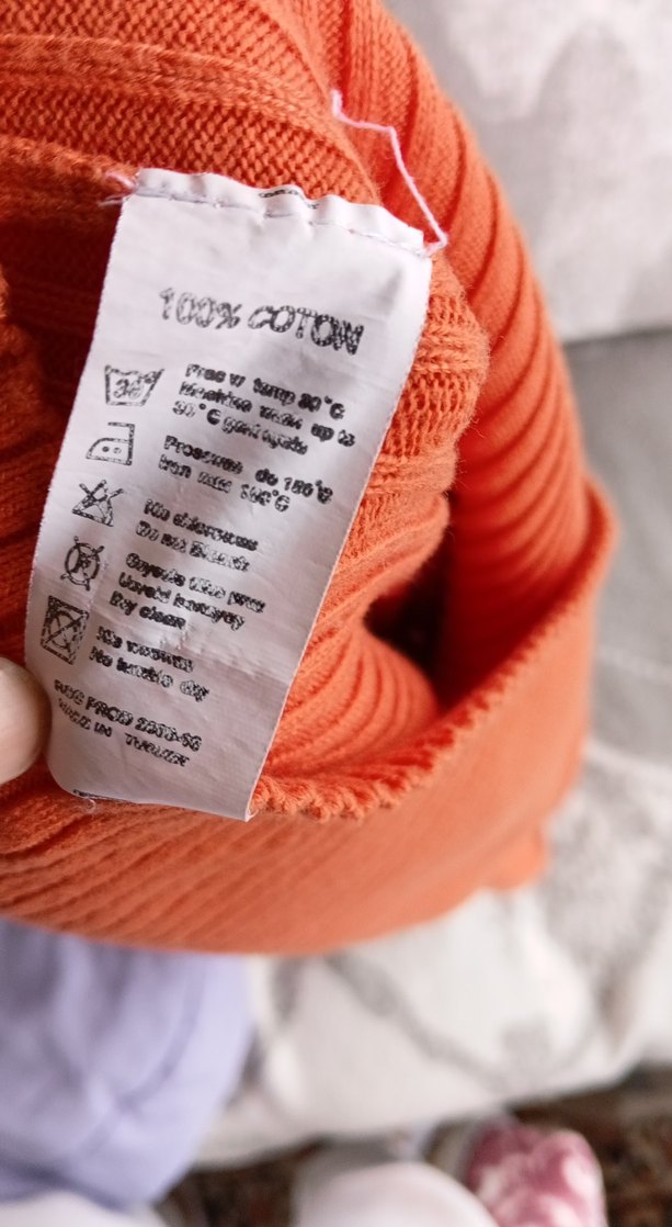 Turuncu Boğazlı Kadın Triko Kazak - Görsel 3