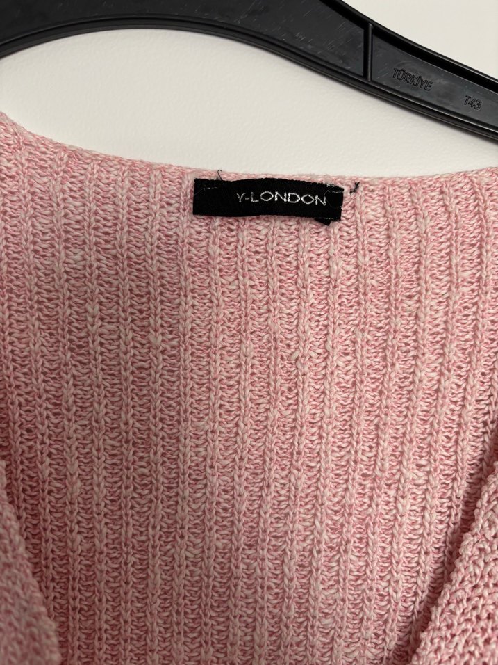 Pembe kruvaze kazak - Görsel 3