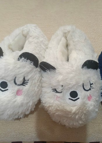 Kızlar için Beyaz Nakışlı Sıcak Ev Terliği - Görsel 2